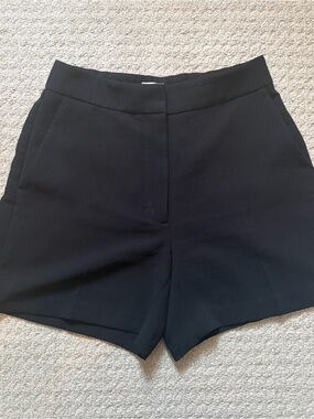 Aritzia high wasted effortless short